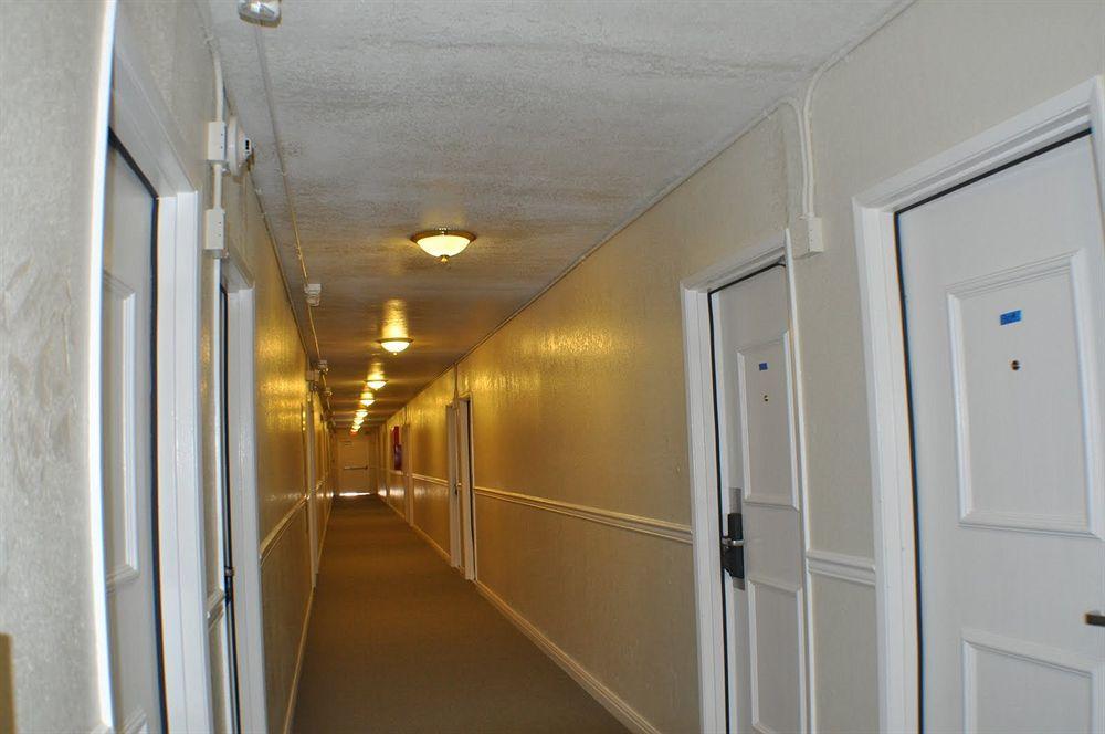 Super 8 By Wyndham Las Vegas North Strip/Fremont St. Area Exteriör bild