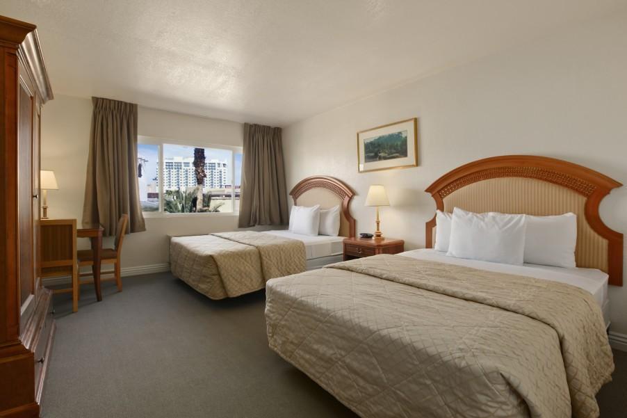 Super 8 By Wyndham Las Vegas North Strip/Fremont St. Area Exteriör bild