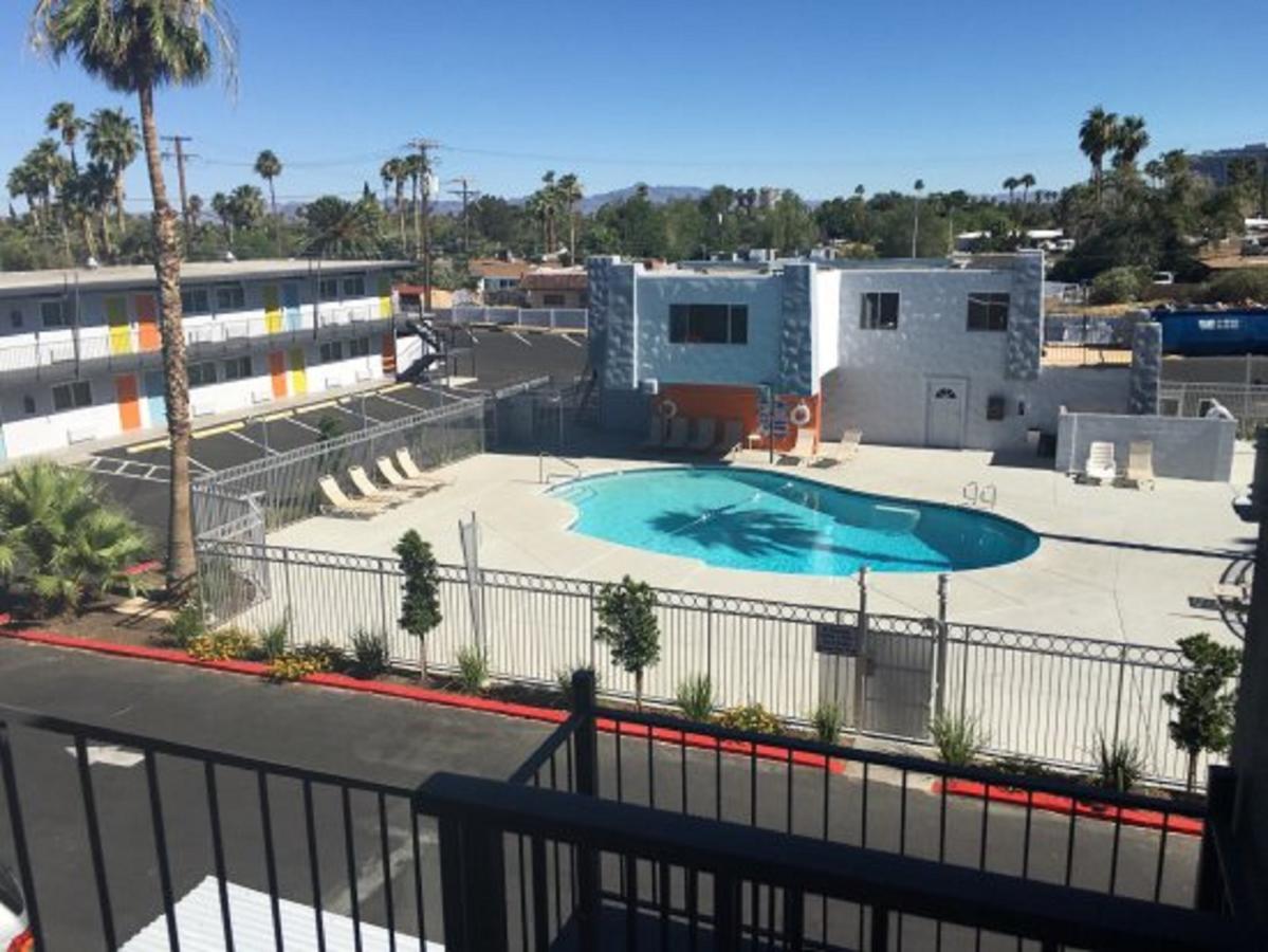 Super 8 By Wyndham Las Vegas North Strip/Fremont St. Area Exteriör bild