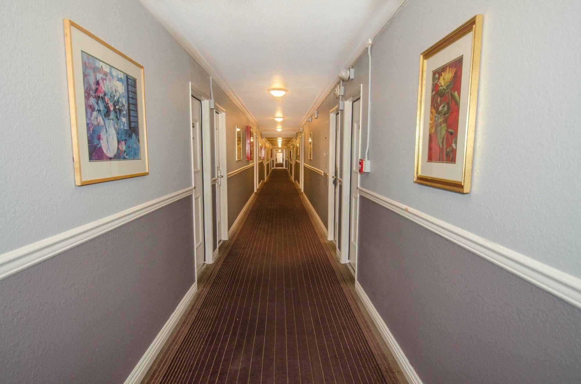Super 8 By Wyndham Las Vegas North Strip/Fremont St. Area Exteriör bild