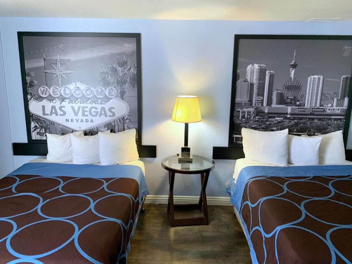 Super 8 By Wyndham Las Vegas North Strip/Fremont St. Area Exteriör bild
